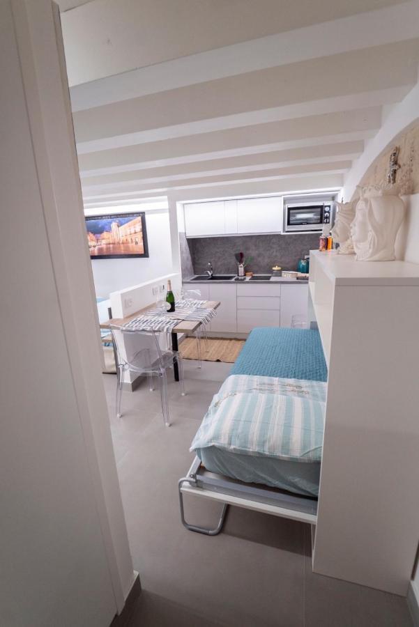 Appartement Ortigia Charme Piazza Duomo à Syracuse Extérieur photo