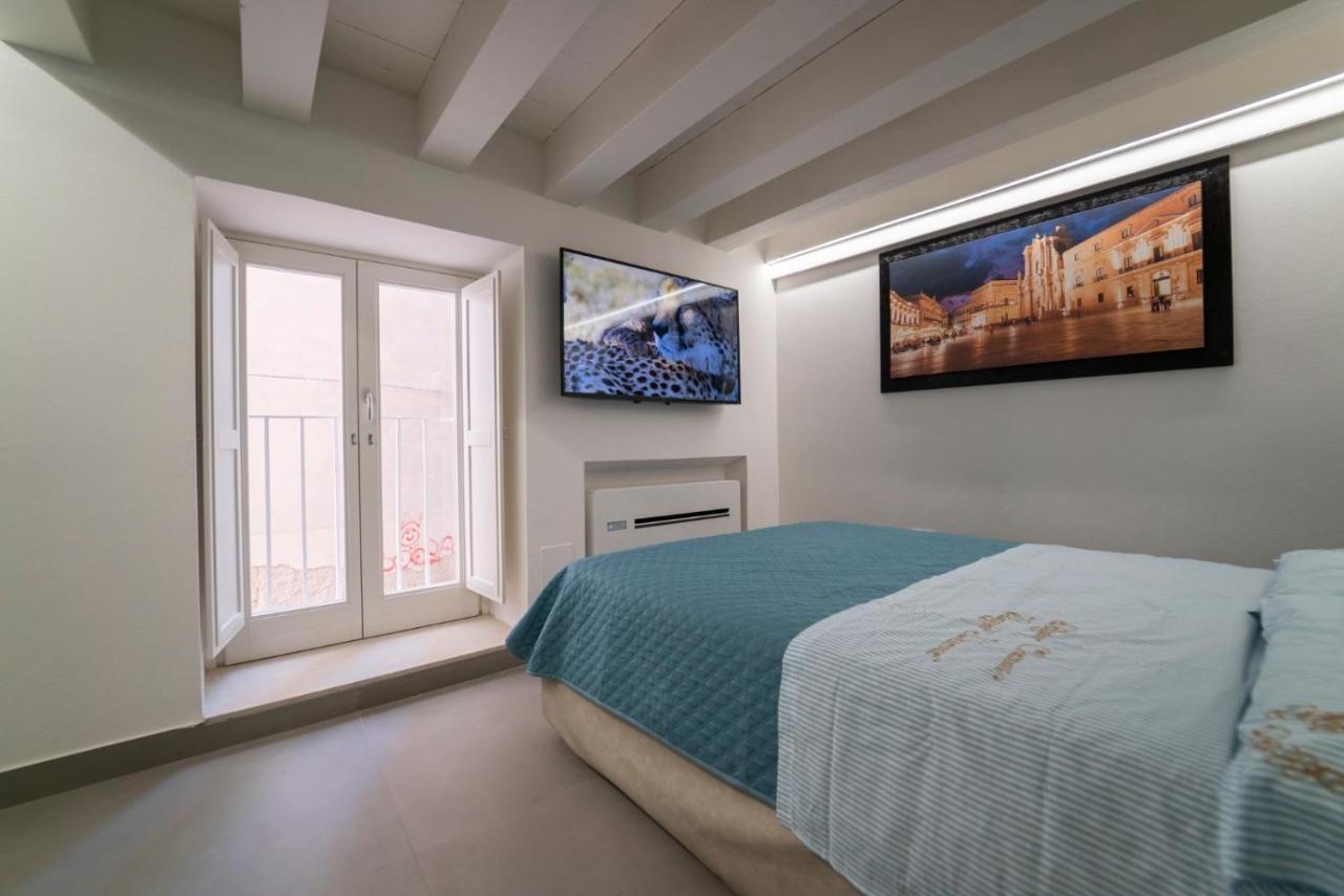 Appartement Ortigia Charme Piazza Duomo à Syracuse Extérieur photo
